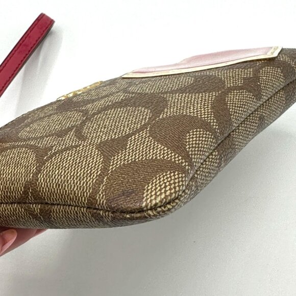 Coach Corner Zip Wristlet Signature Coated Canvas Good Times Heart Patch - Picture 8 of 14